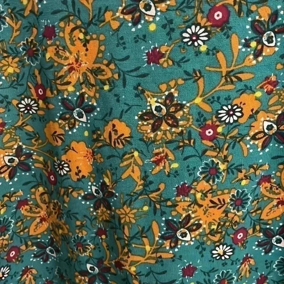 LuLaRoe Floral Top - Picture 4 of 4
